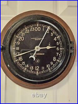 1953 CHELSEA U. S. Military Korean War Era Bakelite Nautical Porthole Ship Clock