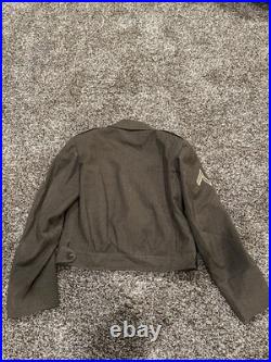 1955 US Army M-1950 Wool Service Jacket 38R Korean War Insignia