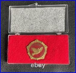 Chinese Dove of Peace 1953 Korean War Commemorative Medal (Vintage China)