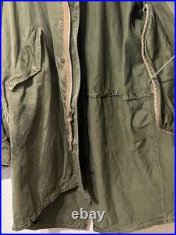 Distressed Vintage Sz Medium M-1951 Army Field Jacket Fishtail Parka Shell