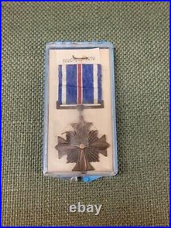 Korean War Distinguished Flying Cross Medal Slot Brooch Field Award Air Force