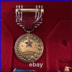Korean War Veteran Ambassador For Peace Medal Set In Cases Old Military Awards