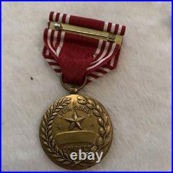 Korean War Veteran Ambassador For Peace Medal Set In Cases Old Military Awards