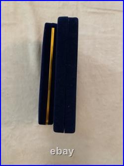 Korean War Veteran Ambassador For Peace Medal Set In Cases Old Military Awards