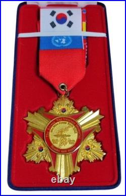 Korean War Veterans Memorial Medal Made from Melted DMZ Barbed Wire Fence