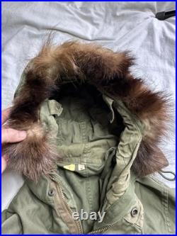 M-1948 M-48 Fishtail parka Korean War Era Size Medium Fur Hood M48