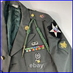Original Korean War U. S Military Uniform Jacket 42L Rifleman Badges Decorated
