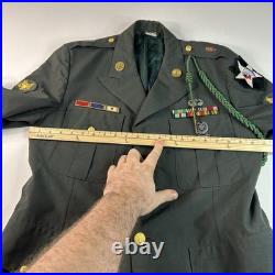 Original Korean War U. S Military Uniform Jacket 42L Rifleman Badges Decorated