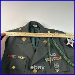Original Korean War U. S Military Uniform Jacket 42L Rifleman Badges Decorated