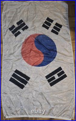 Silk Korean War Military Souvenir Hand Printed South Korean Flag 32 x 57