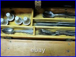 U. S. Officers mess kit trunk with utensils, dishes. WW II and Korean War