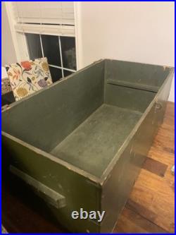 U. S army Korean War era foot locker OD GREEN