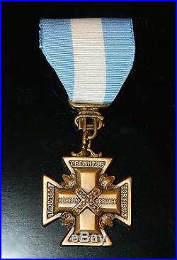 UDC United Daughters of the Confederacy Korean War Service Medal #2166 AND Award