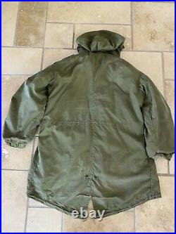 US ARMY M51 / M1951 Fishtail Parka With Liner Size Medium Korean War Era