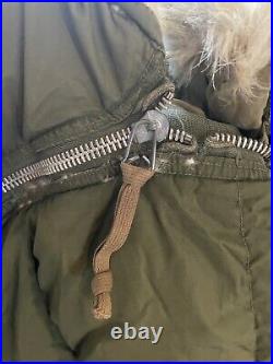 US Army Korean War memorabilia Insulated Casualty sleeping bag fur lined down