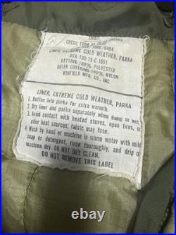 VTG US Army Fishtail Linear Extreme Cold Parka Korean War Military Jacket Small