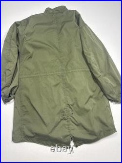 VTG US Army Fishtail Linear Extreme Cold Parka Korean War Military Jacket Small
