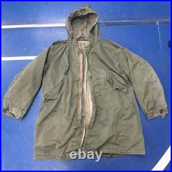 Vintage 1950s Hooded Fishtail Parka With Wool Liner, Korean War Era Size Med