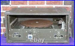 Vintage 1951 Turntable Signal Corps MX-39A/TIQ-2 Record Player Military with case