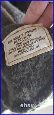 Vintage M-1951 Medium Fishtail Parka Shell With Liner With Real Fur Hood original