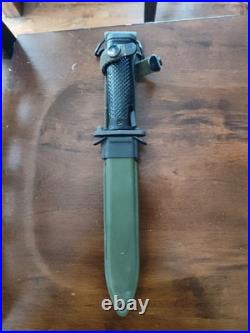Vintage US Korean War Bayonet Fighting Knife with Scabbard